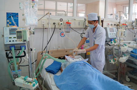 Bệnh viện Bãi Cháy cấp cứu kịp thời 5 bệnh nhân ngộ độc do ăn so biển